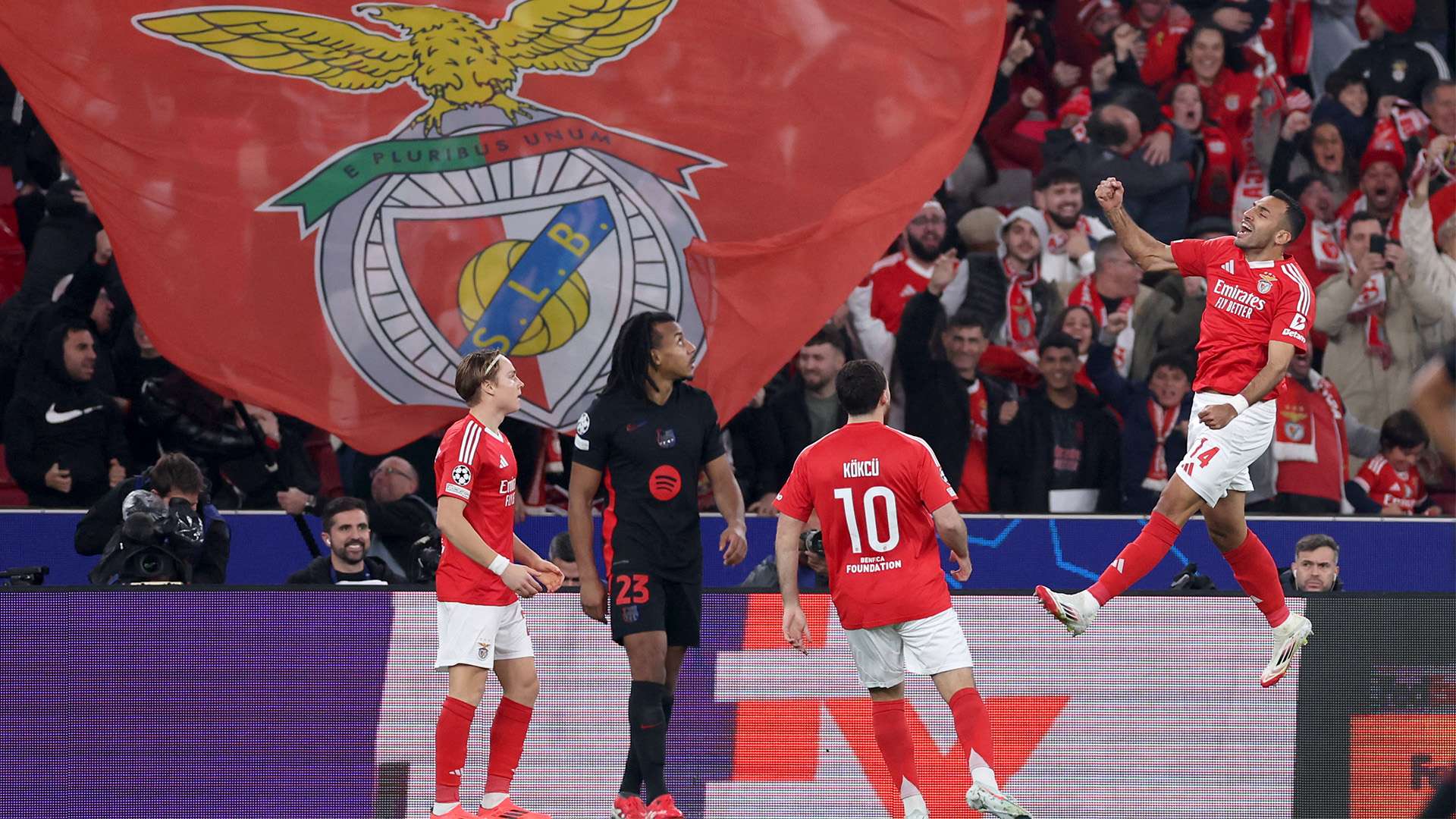 令人钦佩的 令人钦佩的